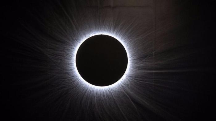 Solar Eclipse Chicago Trubine